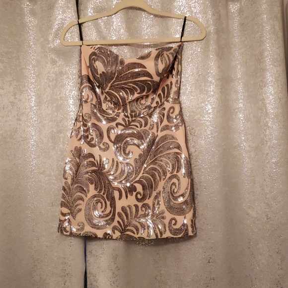 Sequin mini dress (4 for $50 - Bundle) - Picture 3 of 7